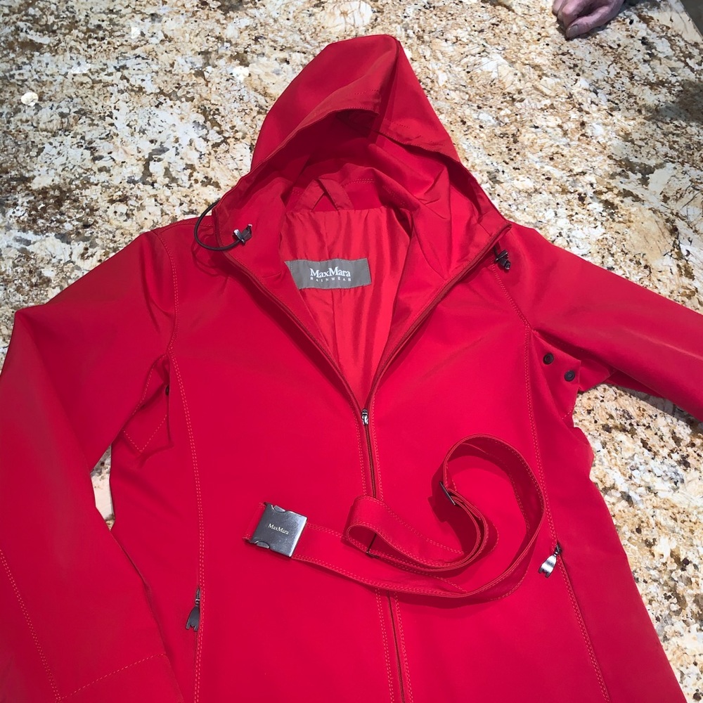 Maxmara Rainwear View 2